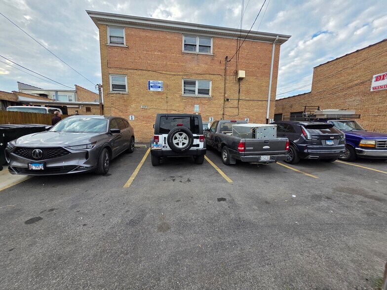 More Photos Of 5236-38 W Diversey Ave, Chicago Apartments For Sale