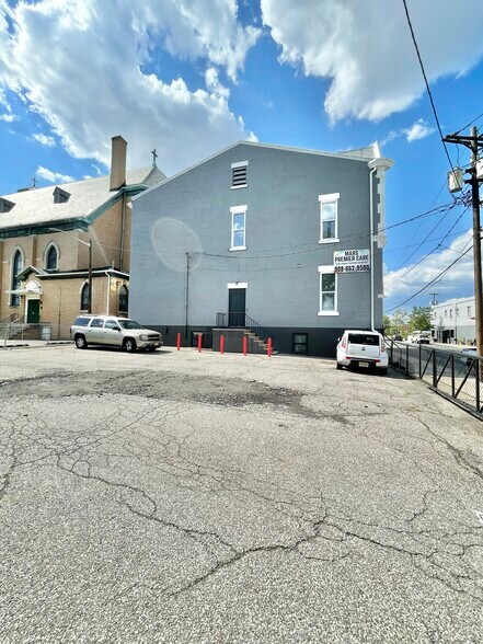 More Photos Of 214-228 Msgr Kemezis Pl, Elizabeth Schools For Lease