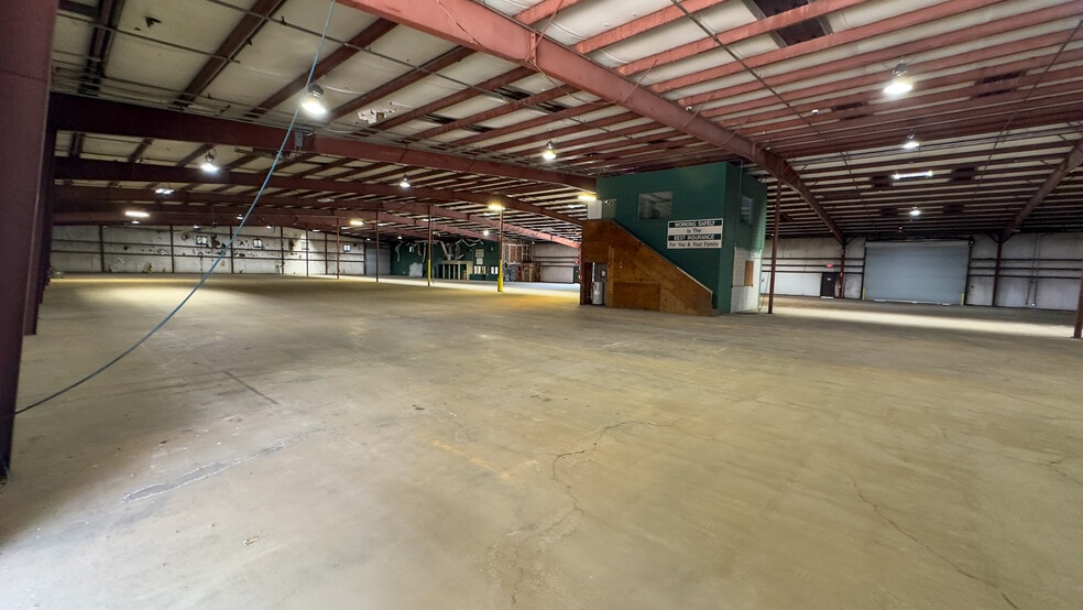More Photos Of 1695 Buford Hwy, Duluth Warehouse For Sale