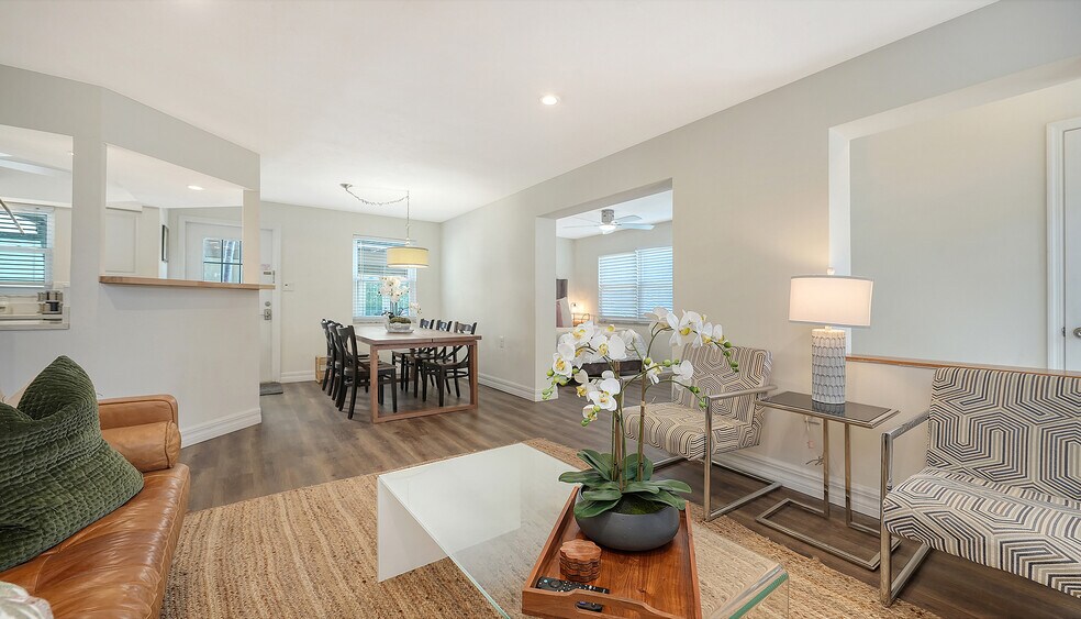 More Photos Of 5610 AVENIDA DEL MARE, Sarasota Specialty For Sale