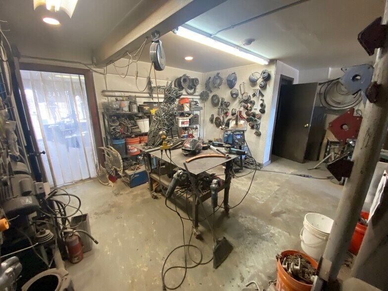 More Photos Of 851 E Hwy 224, Denver Warehouse For Sale