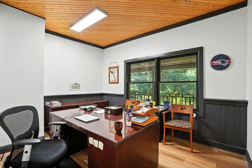 More Photos Of 108 Beam Dr, Mooresville Flex For Sale