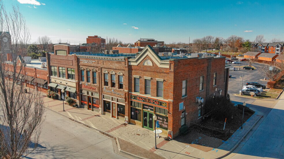 More Photos Of 2101 W Chesterfield Blvd, Springfield Office For Sale