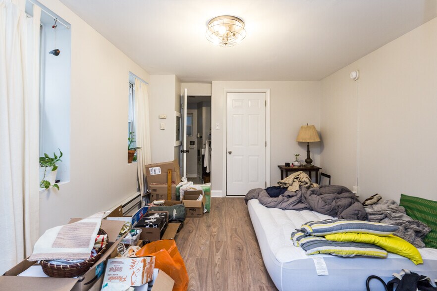 More Photos Of 1434 S 5th St, Philadelphia Apartments For Sale