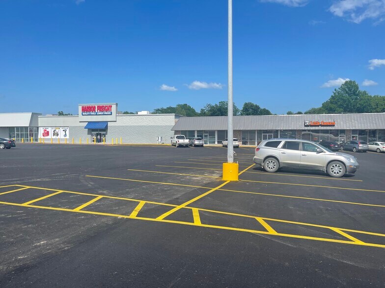 More Photos Of 1714-1720 N Baltimore St, Kirksville General Retail For Sale