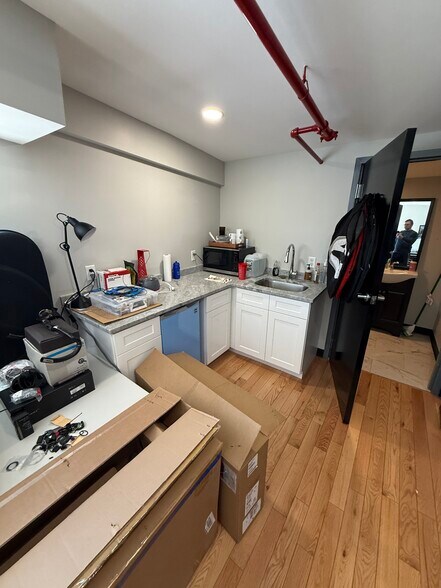 More Photos Of 586 Pleasant St, Watertown Light Distribution For Sale