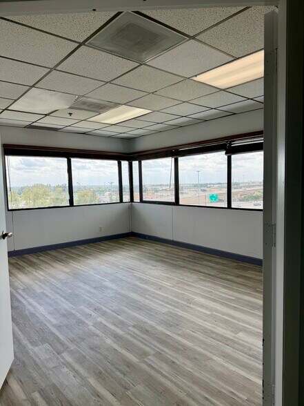 More Photos Of 1150 NW 72nd Ave, Miami Unknown For Lease