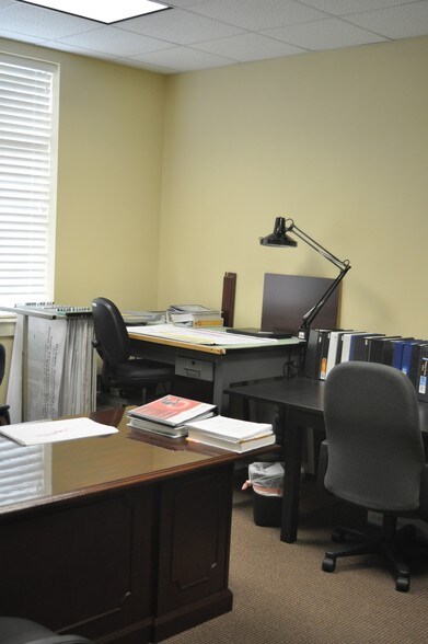 More Photos Of 8505 Technology Forest Pl, The Woodlands Medical For Lease