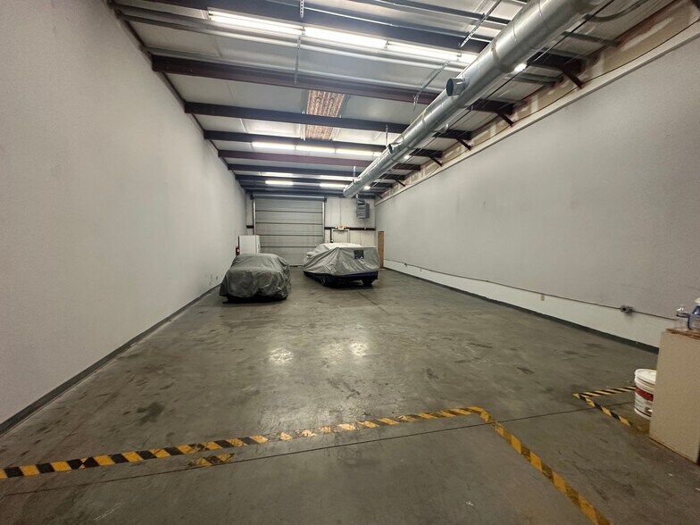 More Photos Of 4250 Keith Bridge Rd, Cumming Light Manufacturing For Lease