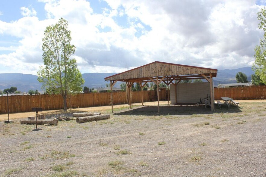 More Photos Of 339 S Highway 89, Circleville Hotel For Sale