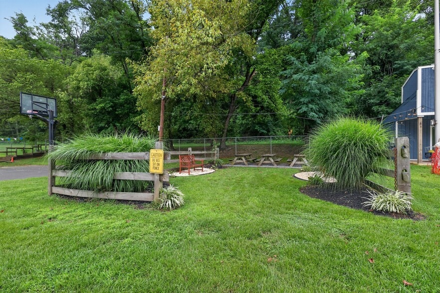 More Photos Of 13 Beaver St, Hulmeville Swimming Pool For Sale