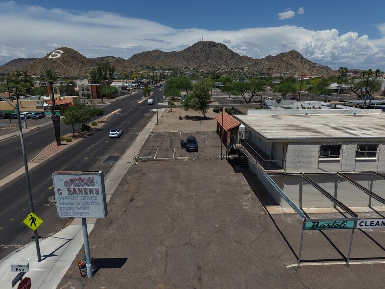 More Photos Of 9103 N Central Ave, Phoenix Freestanding For Sale