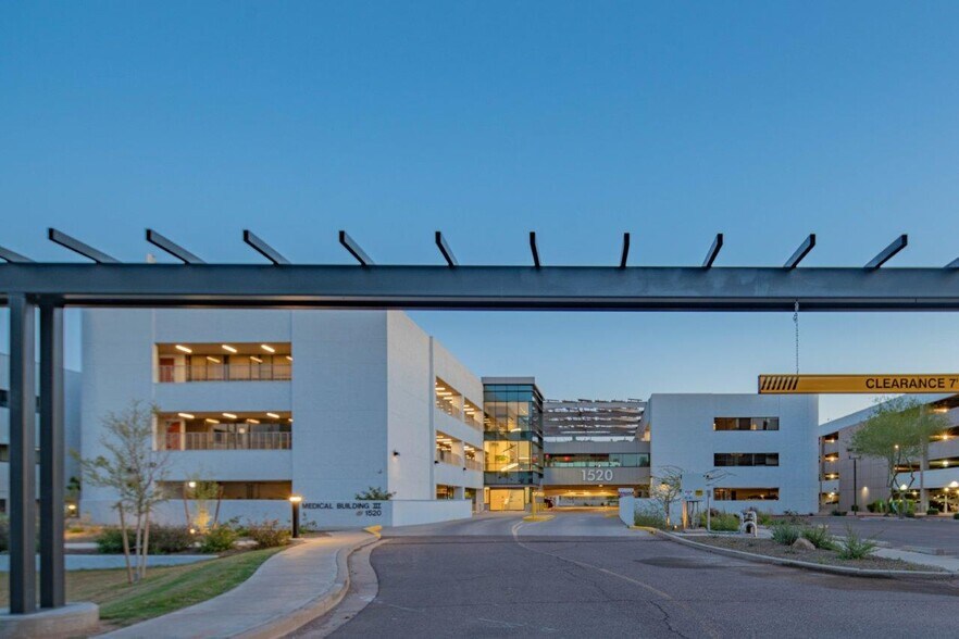 More Photos Of 1520 S Dobson Rd, Mesa Medical For Lease