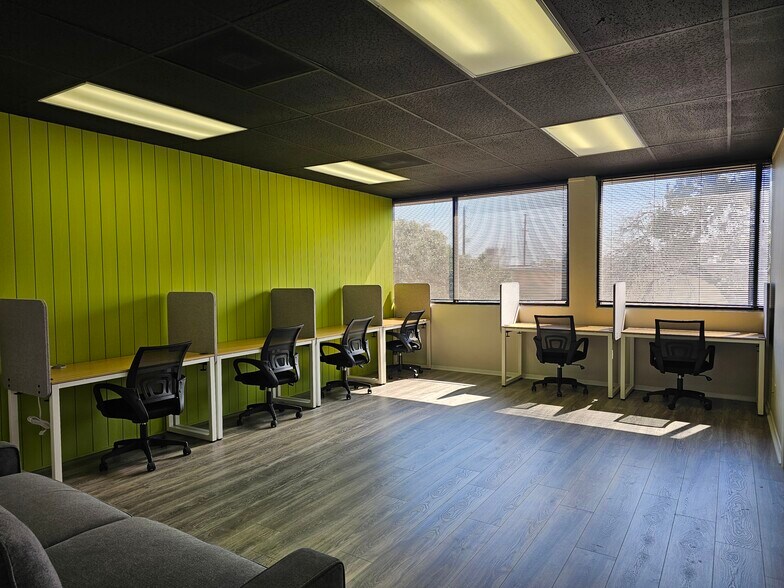 More Photos Of 10918 Vance Jackson Rd, San Antonio Medical For Lease
