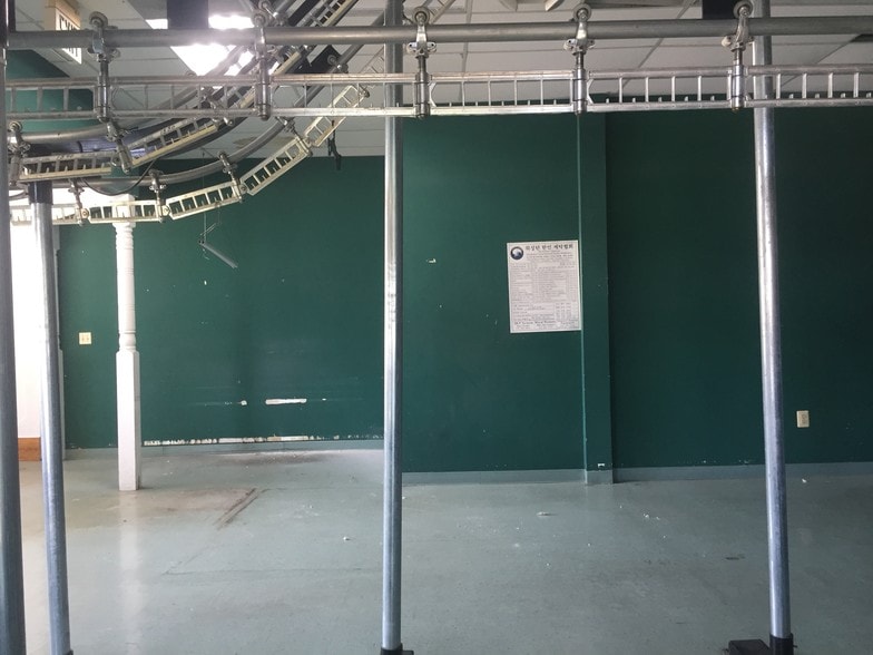 More Photos Of 3425 Leonardtown Rd, Waldorf Fast Food For Lease