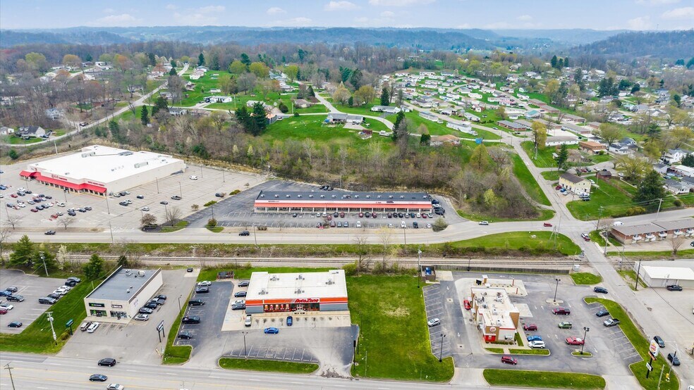 More Photos Of 2300 June Pky, Zanesville General Retail For Sale