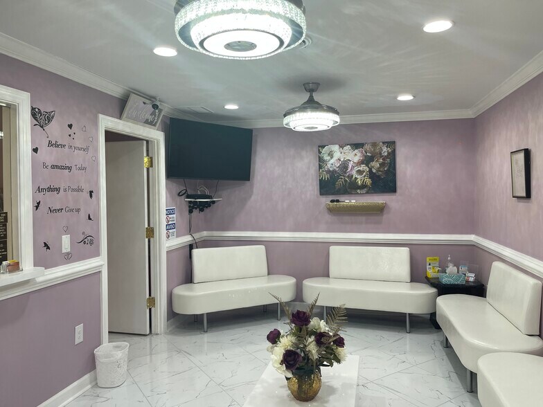 More Photos Of 11340 Pembrooke Sq, Waldorf Medical For Lease