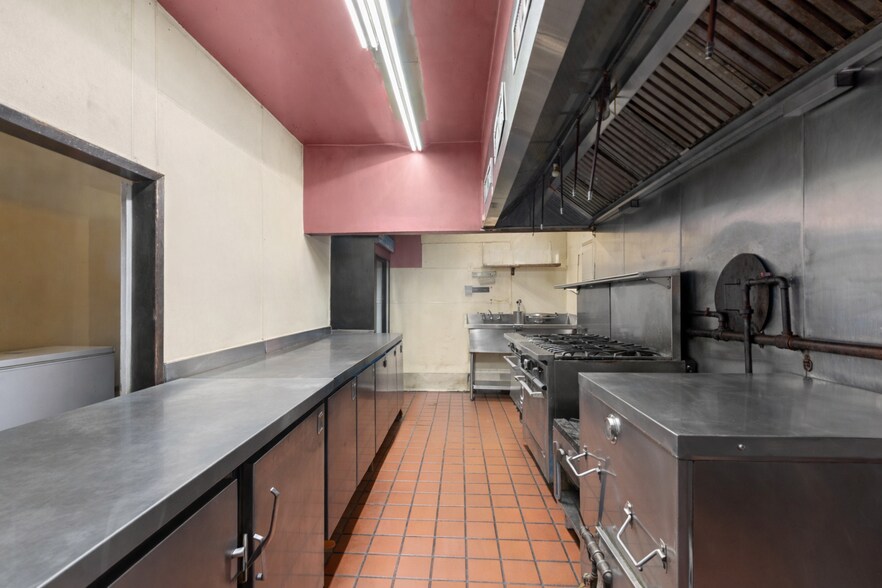 More Photos Of 739 Grand St, Brooklyn Apartments For Sale