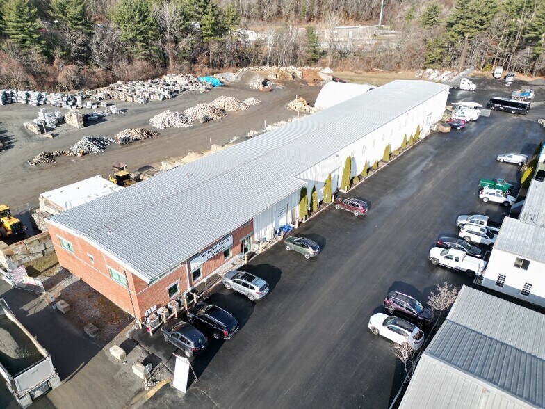 More Photos Of 896 Boston Post Rd, Marlborough Unknown For Lease