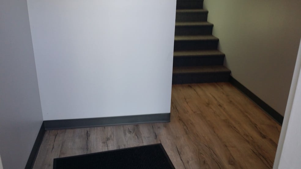 More Photos Of 401 Eastern Shore Dr, Salisbury Office For Lease