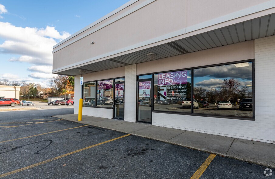 More Photos Of 5-11 Plaistow Rd, Plaistow Unknown For Lease