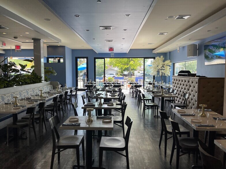 More Photos Of 19-11 Francis Lewis Blvd, Whitestone Freestanding For Lease