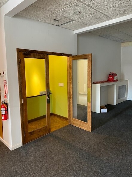 More Photos Of 520 North Ave, New Rochelle Office Residential For Lease