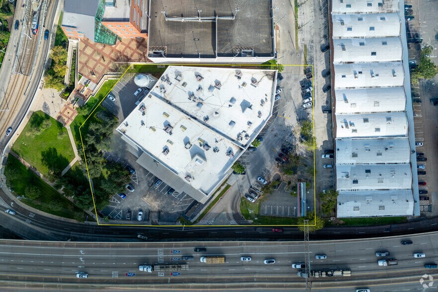 More Photos Of 1113 Vine St, Houston Loft Creative Space For Lease