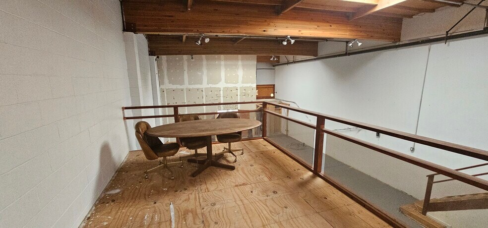 More Photos Of 457 Mariposa St, San Francisco Warehouse For Lease