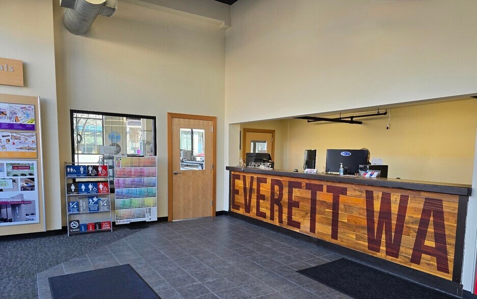 More Photos Of 2900-2902 Rucker Ave, Everett Freestanding For Lease