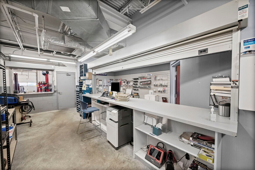 More Photos Of 3960 State Road 38 E, Lafayette Auto Dealership For Sale