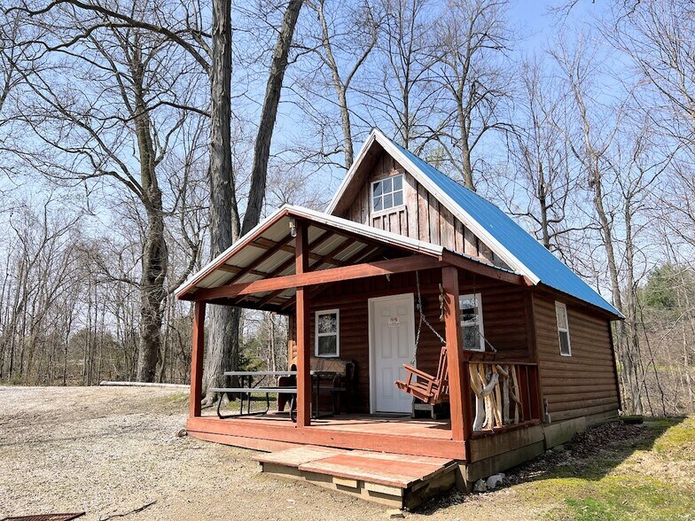 More Photos Of 3559 N US Highway 41, Bloomingdale Trailer Camper Park For Sale