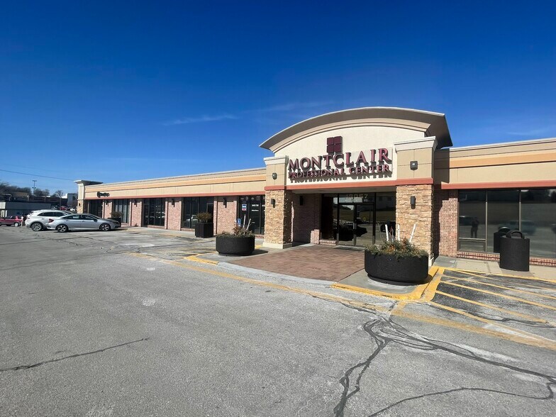 More Photos Of 13057 W Center Rd, Omaha Office For Lease