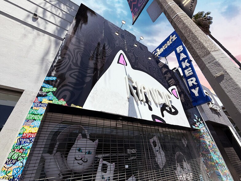 More Photos Of 441 N Fairfax Ave, Los Angeles Storefront For Lease