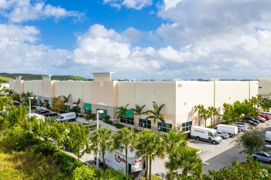 Primary Photo Of 3151 NW 27th Ave, Pompano Beach Distribution For Lease