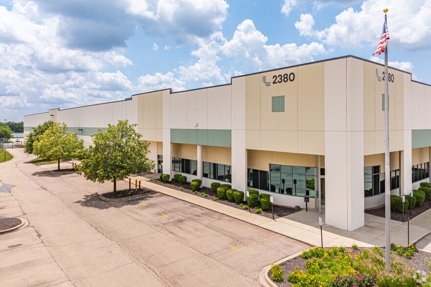 More Photos Of 2380 Sullivan Rd, Aurora Manufacturing For Lease