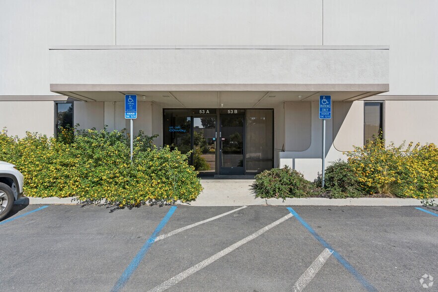 More Photos Of 53A Bonaventura Dr, San Jose Warehouse For Lease