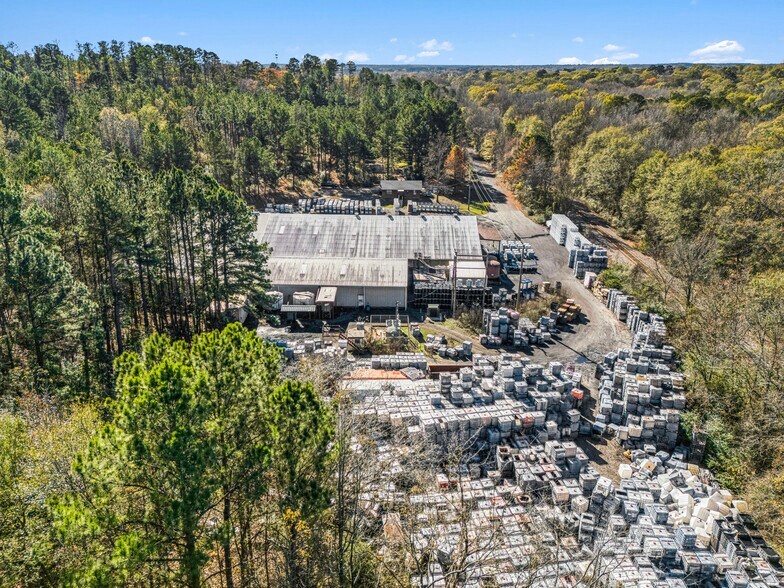 More Photos Of 508 Industrial Blvd, Atlanta Industrial For Sale