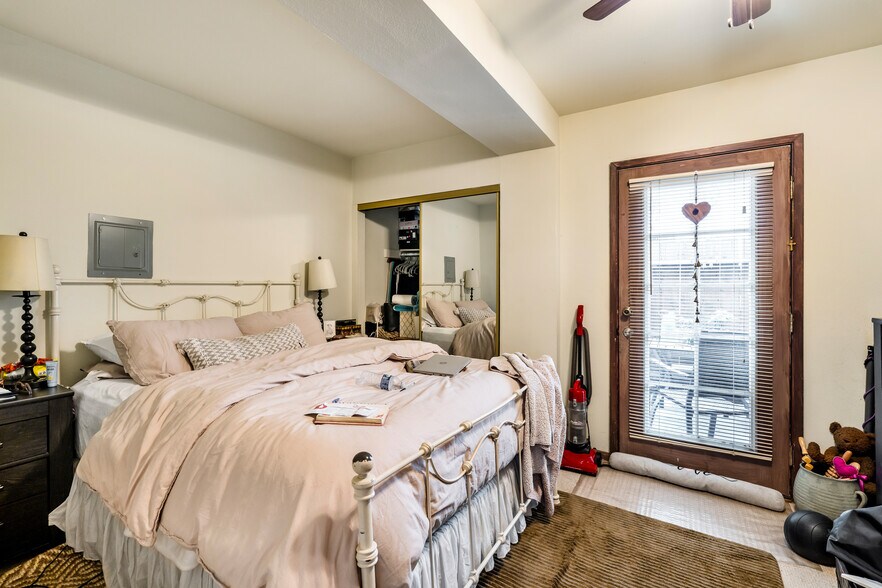 More Photos Of 4436 Woodman Ave, Sherman Oaks Apartments For Sale