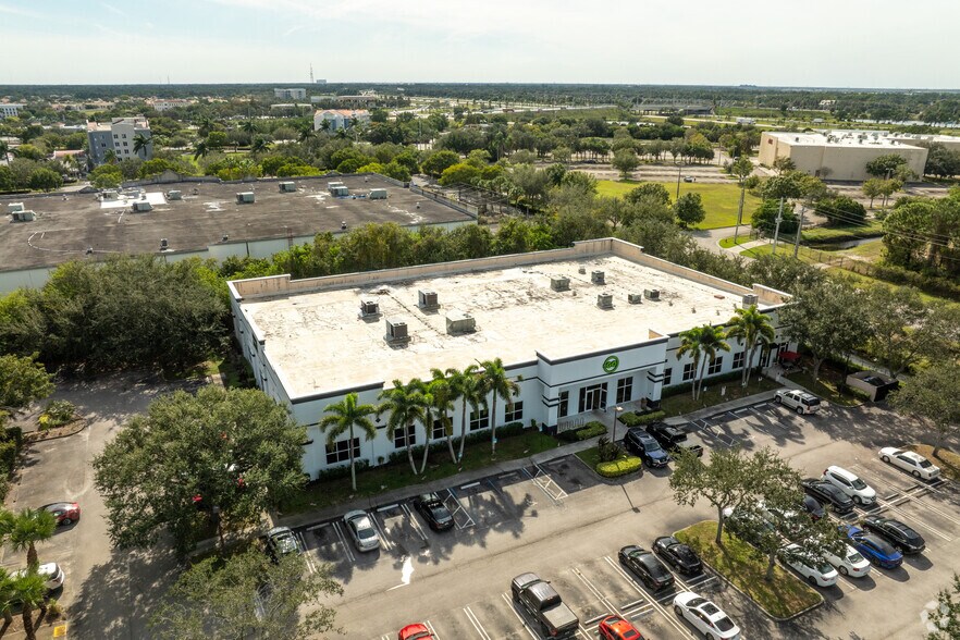 More Photos Of 250 NW Peacock Blvd, Port Saint Lucie Health Club For Lease