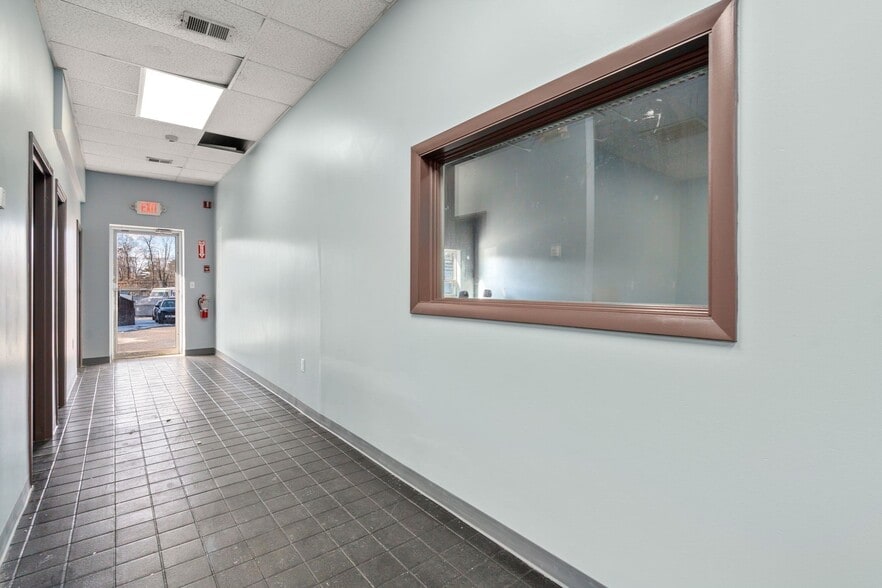 More Photos Of 59-67 Tosca Dr, Stoughton Warehouse For Lease