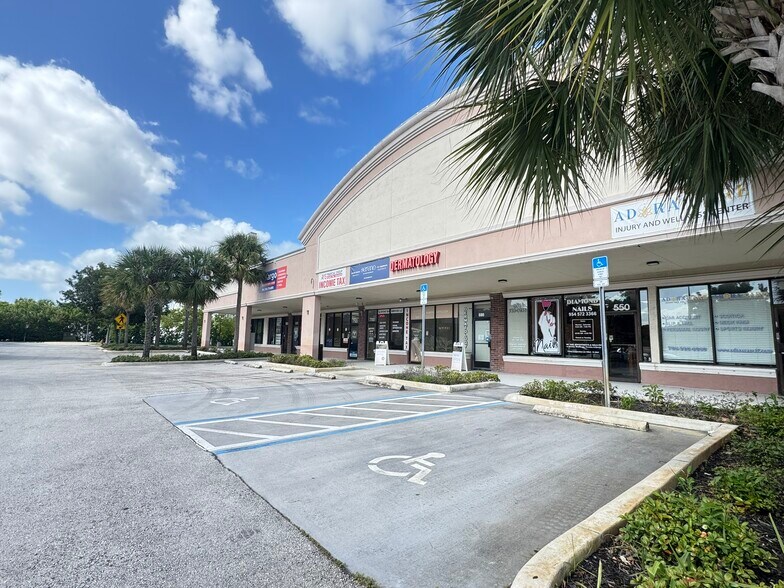 More Photos Of 8053 W Oakland Park Blvd, Sunrise Unknown For Lease