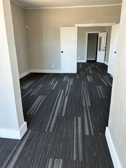 More Photos Of 1225 W Britton Rd, Oklahoma City Office For Sale