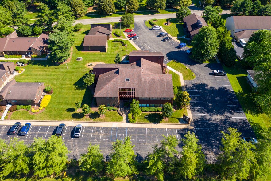 More Photos Of 1100 Brandywine Blvd, Zanesville Loft Creative Space For Lease