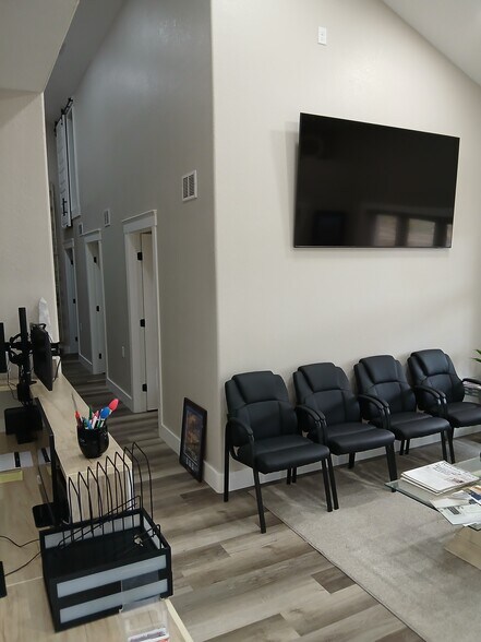 More Photos Of 4400 Bayou Blvd, Pensacola Medical For Lease
