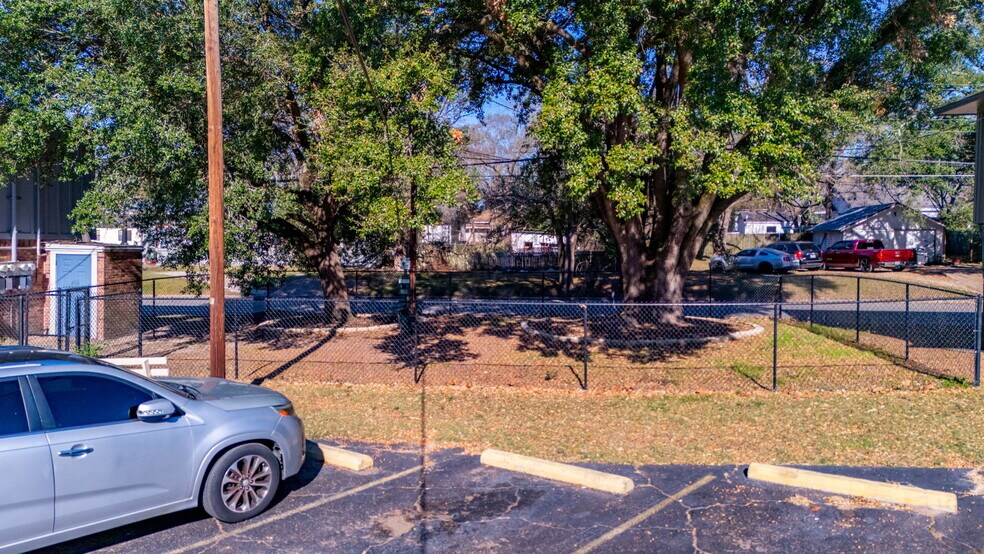 More Photos Of , Lufkin Multifamily For Sale