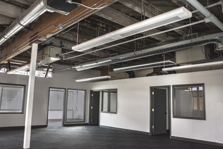 More Photos Of 4634-4636 E Marginal Way S, Seattle Unknown For Lease