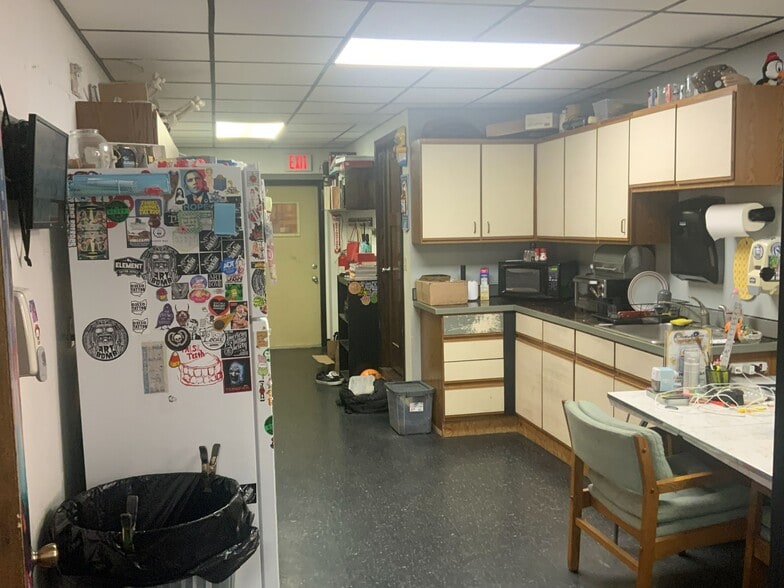 More Photos Of 32 Erie St N, Massillon Storefront Retail Office For Sale