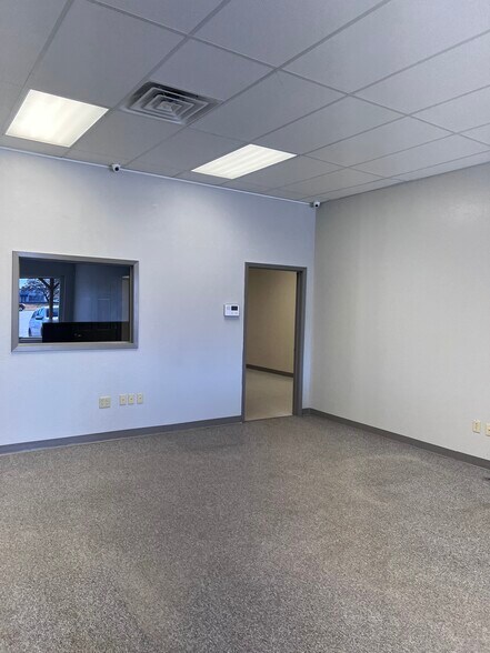 More Photos Of 3128 N 1st St, Abilene General Retail For Lease