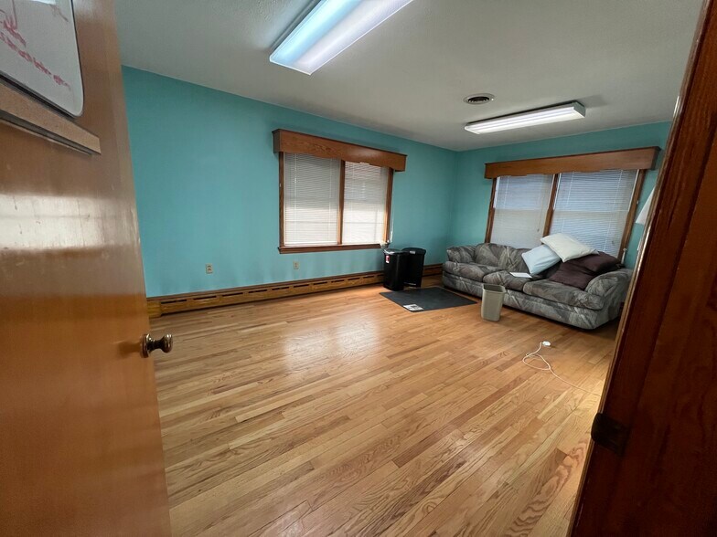 More Photos Of 2059 Baltimore Blvd, Finksburg Medical For Sale